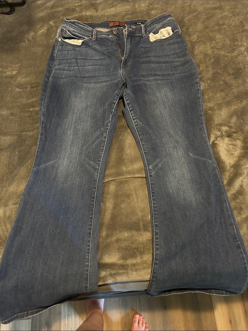 Women's Flare Jeans in Dark Blue